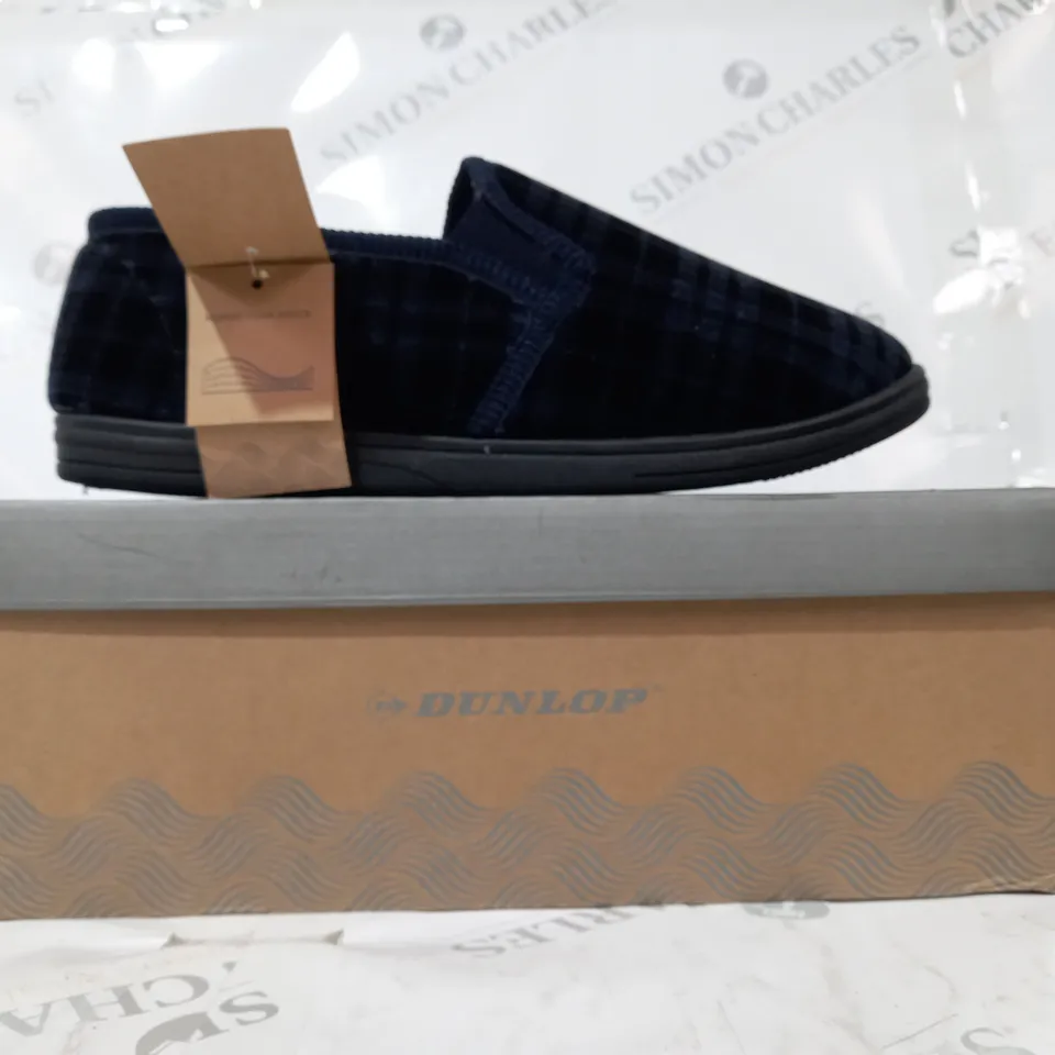 BOXED PAIR OF DUNLOP RONNIE 2 SLIPPERS IN NAVY UK SIZE 10