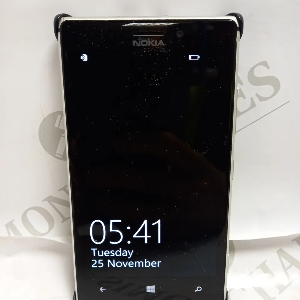 NOKIA LUMIA 925 IN BLACK