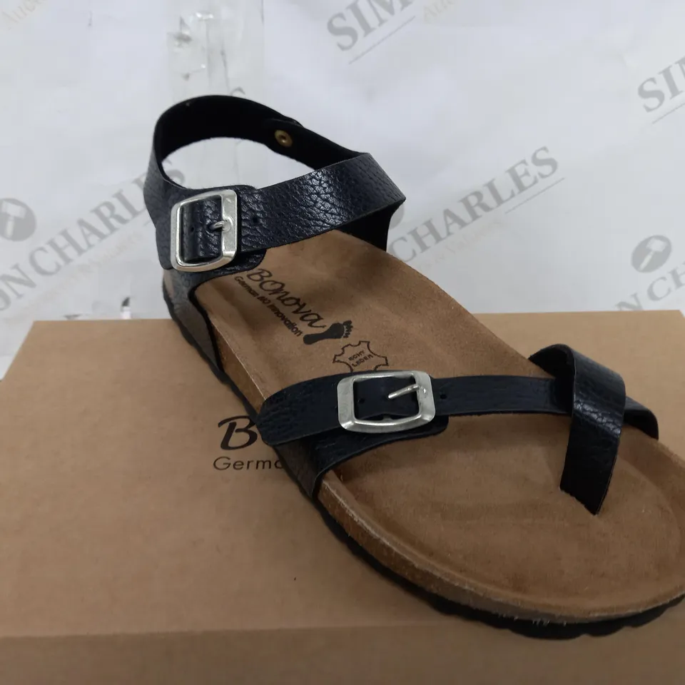 BOXED BONOVA SANDALS IN BLACK COLOUR SIZE 6