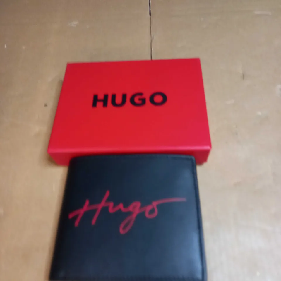 HUGO BOSS LEATHER WALLET