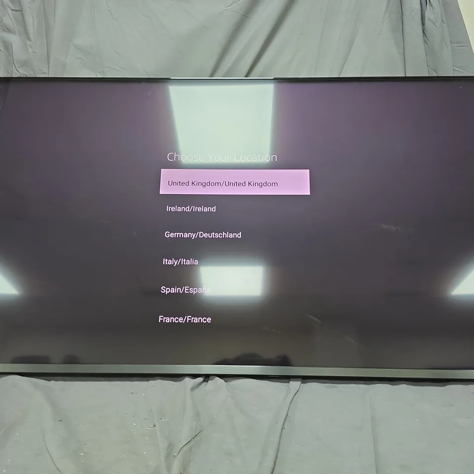 TOSHIBA LCD COLOUR TV 50-INCH – MODEL NO. 50QF5D53DB