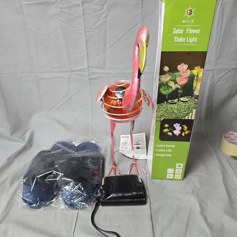 BOX OF APPROXIMATELY 10 HOUSEHOLD ITEMS TO INCLUDE SLIPPERS, PURSE AND SOLAR GARDEN DECOR