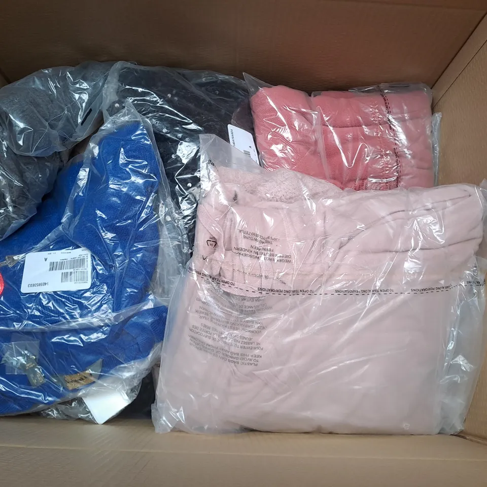 BOX OF ASSORTED CLOTHING ITEMS TOO INCLUDE COATS , TOPS, AND TROUSERS   ETC. 