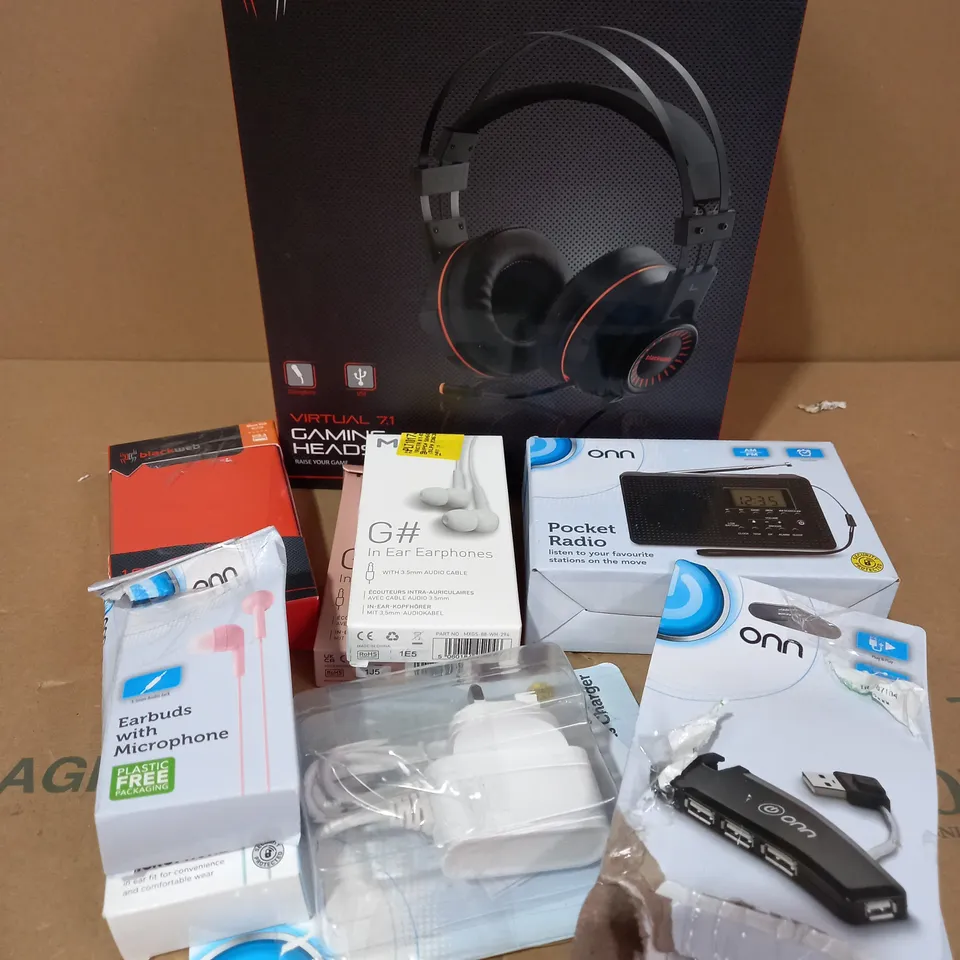 LOT OF APPROX. 10 X ITEMS TO INCLUDE BLACKWEB GAMING HEADSET, BLACKWEB MICRO USB TO USB-A CABLE, MIXX G# EARPHONES, ETC. 