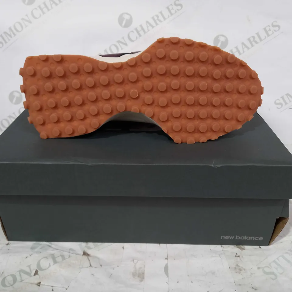 BOXED PAIR OF NEW BALANCE 327 SHOES IN CREAM/BROWN UK SIZE 6.5