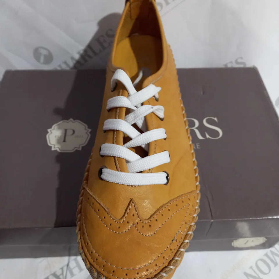 BOXED PAVERS SIMIN31003 SHOES, MUSTARD - SIZE 7