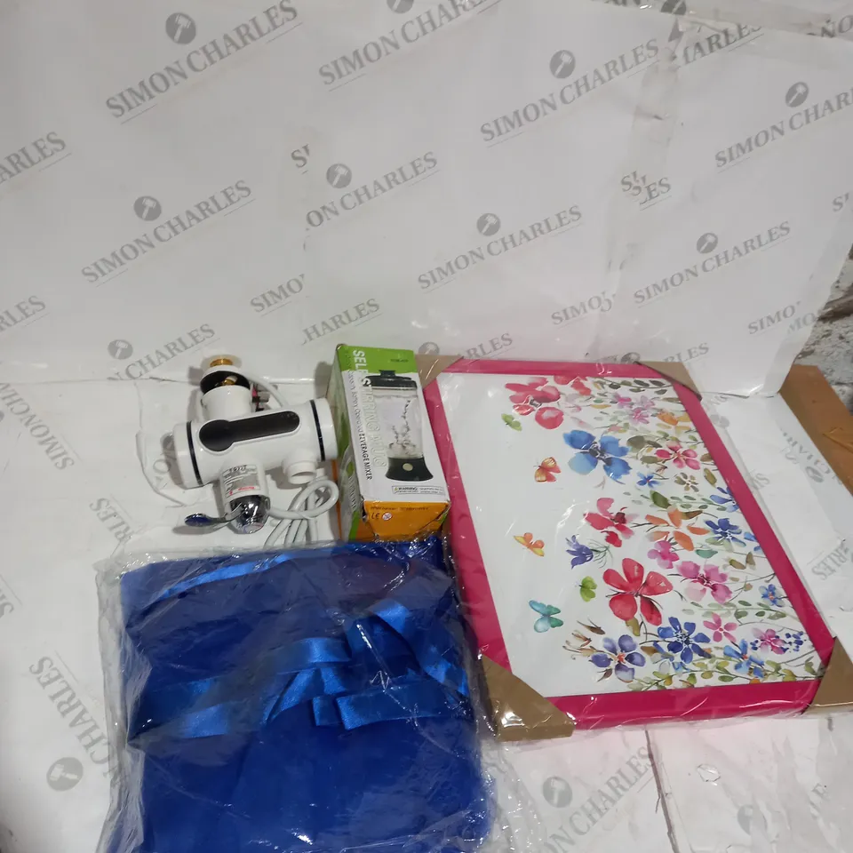 TOTE OF APPROXIMATELY 15 ASSORTED HOUSEHOLD  ITEMS TOO INCLUDE TAPS , DÉCOR ACCESSORIES , STOVES 