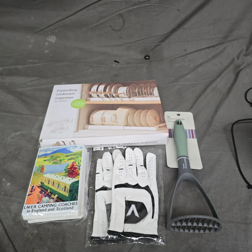 BOX OF APPROXIMATELY 15 ASSORTED HOUSEHOLD ITEMS TO INCLUDE COOKWARE ORGANISER, POTATO MASHER AND GLOVES