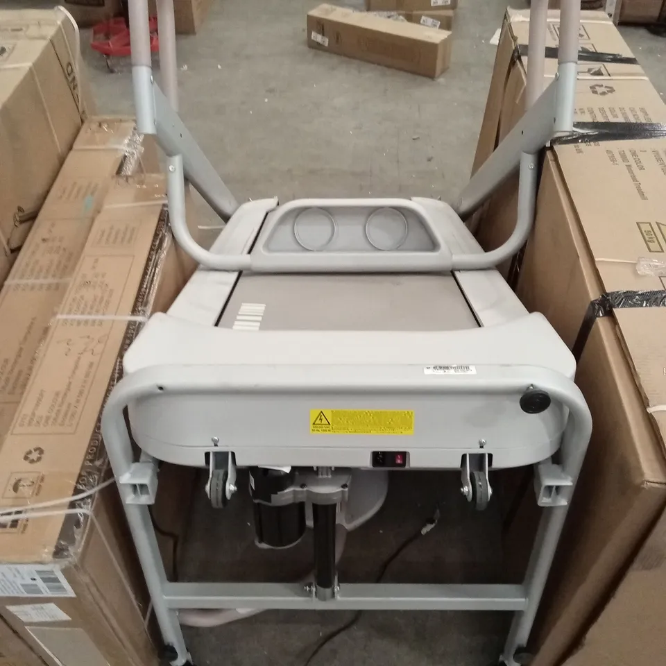 DECATHLON DOMYOS COMFORTABLE SMART TREADMILL RRP £699.99
