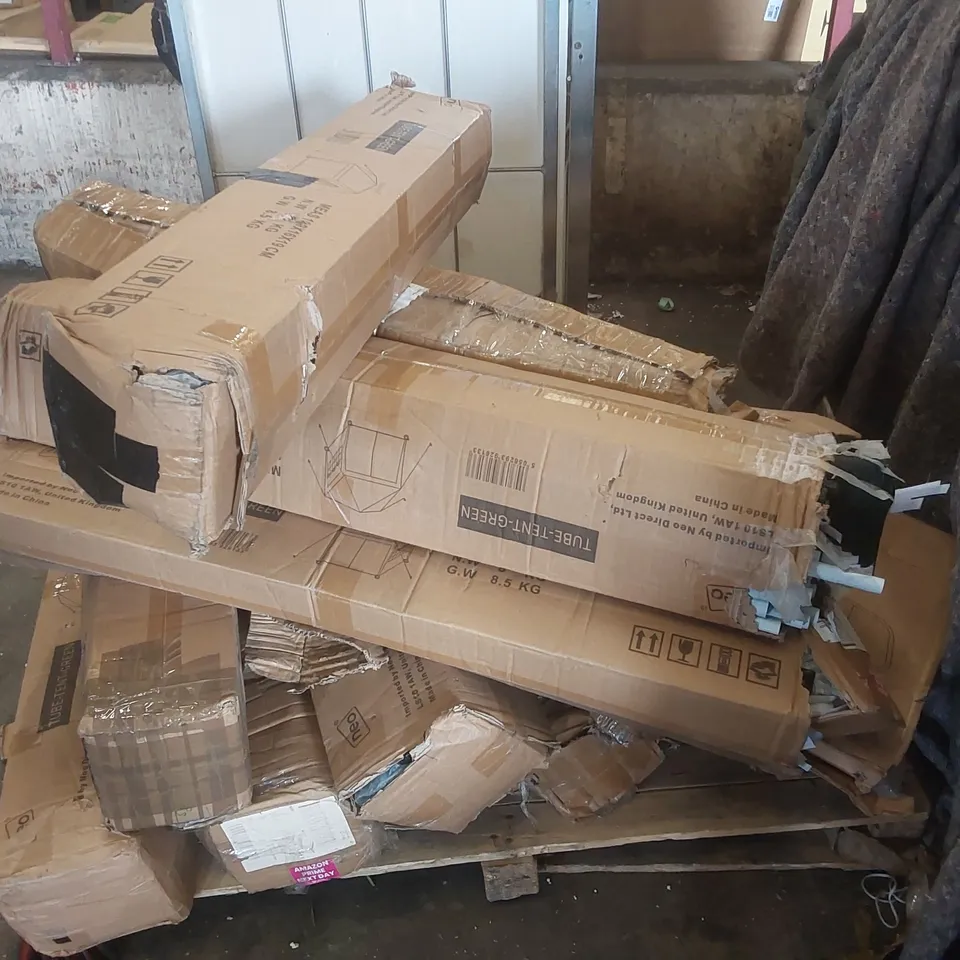 PALLET CONTAINING ASSORTED NEO ITEMS INCLUDING: TUBE TENTS, SACK TRUCK ECT