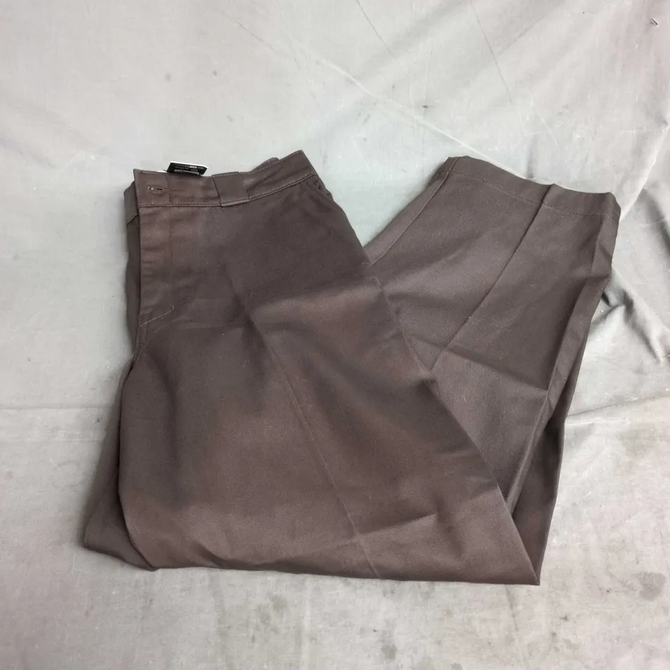 DICKIES WORK PANT – DARK BROWN, LOOSE FIT, STRAIGHT LEG, 100% COTTON, UK 30 X 30