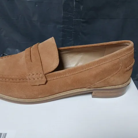 SHOON SH LOIRE TAN SUEDE CLASSIC LOAFERS – SIZE 40