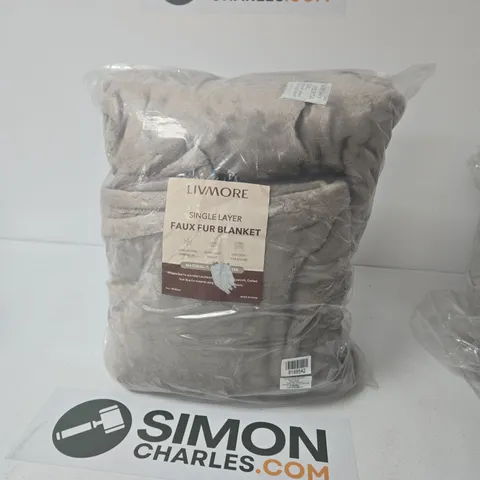 LIVMORE SINGLE LAYER FAUX FUR BLANKET