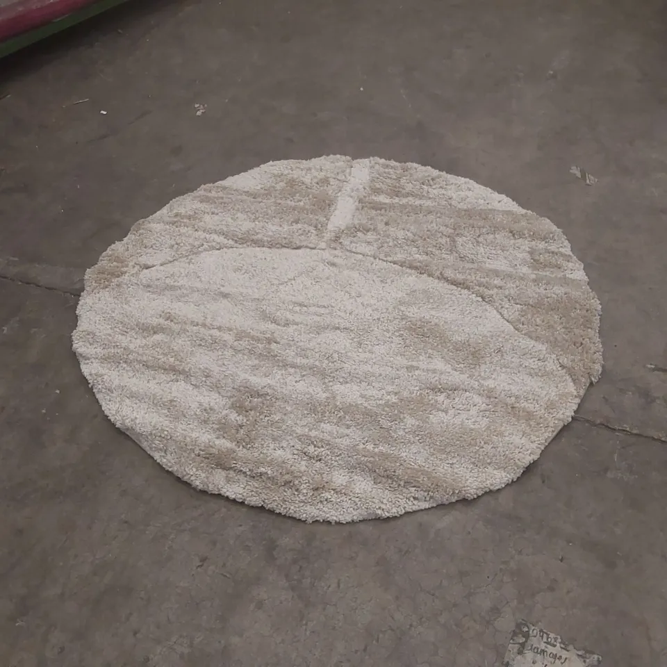 QUALITY DESIGNER ROUND CREAM SHAG RUG - APPROXIMATELY 130cm D