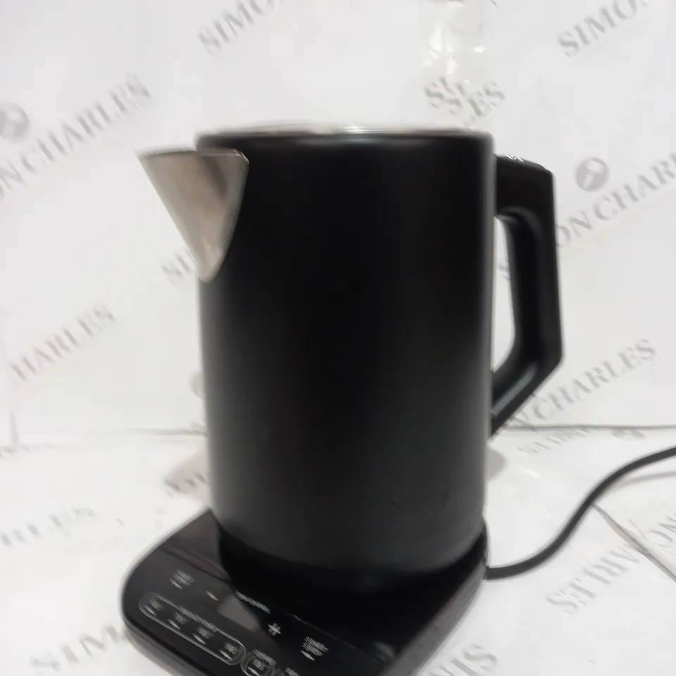 BOXED NINJA PERFECT TEMPERATURE KETTLE KT200UK