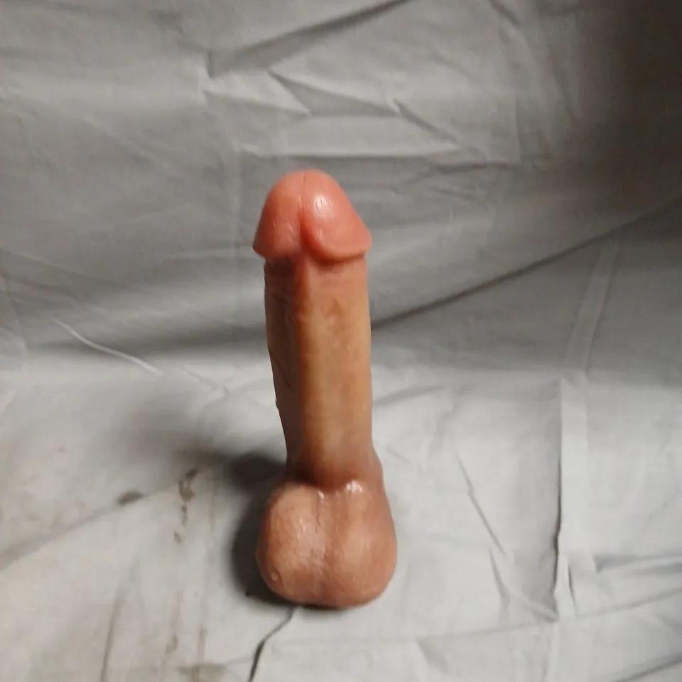 SILICONE 6" DILDO WITH SUCTION CUP 