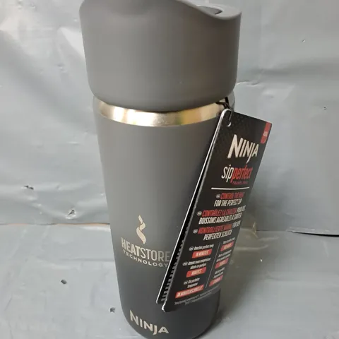 NINJA SIPPERFECT TRAVEL MUG IN BLACK/GREY - (400ML)