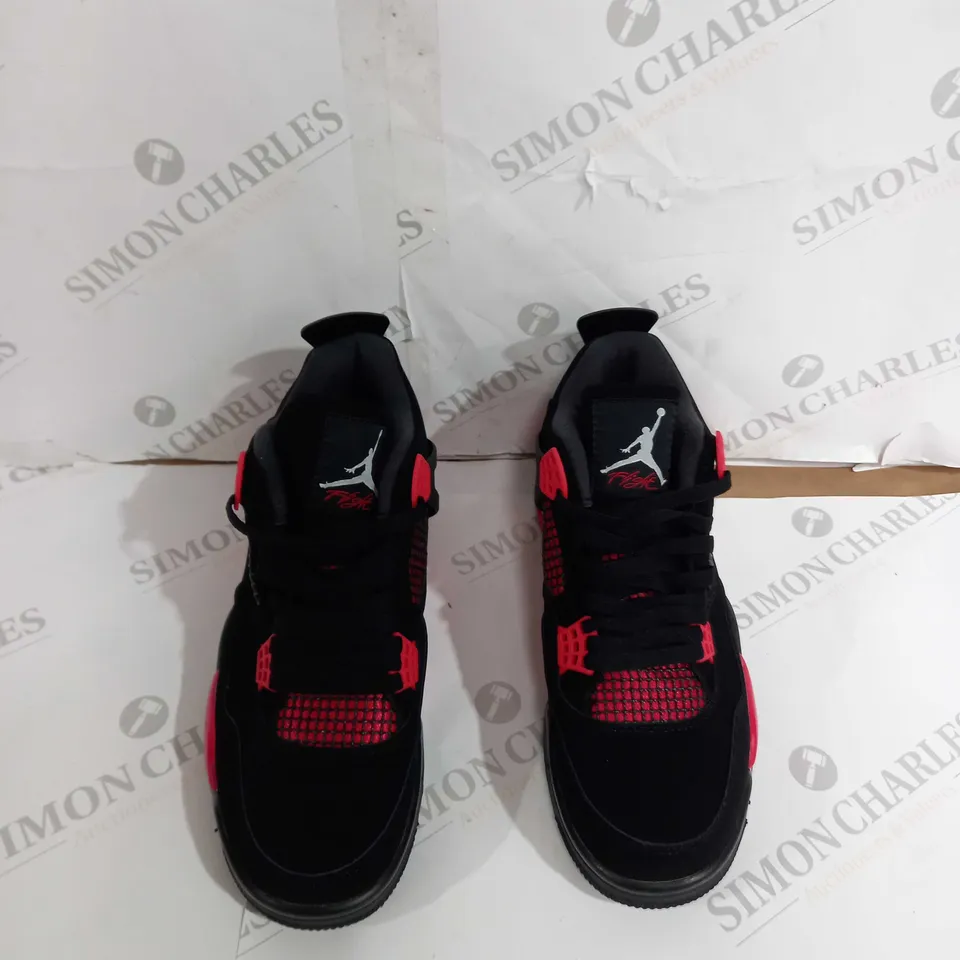 UNBOXED PAIR OF NIKE AIR JORDANS 4 BLACK/RED UK 9 