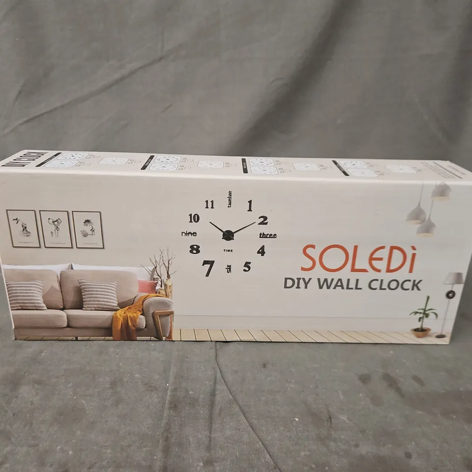 BOXED SOLEI DIY WALL CLOCK