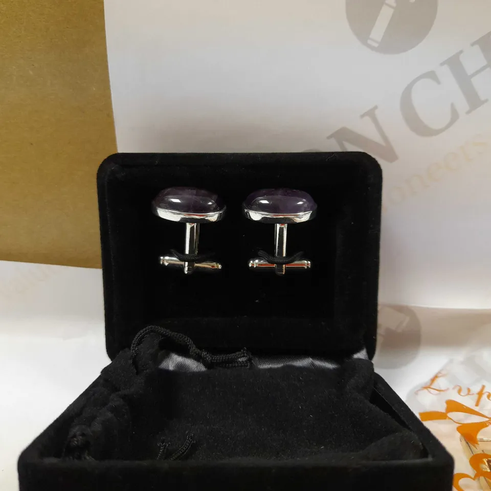 LOT OF APPROX 16 ASSORTED WATCHES AND JEWELLERY