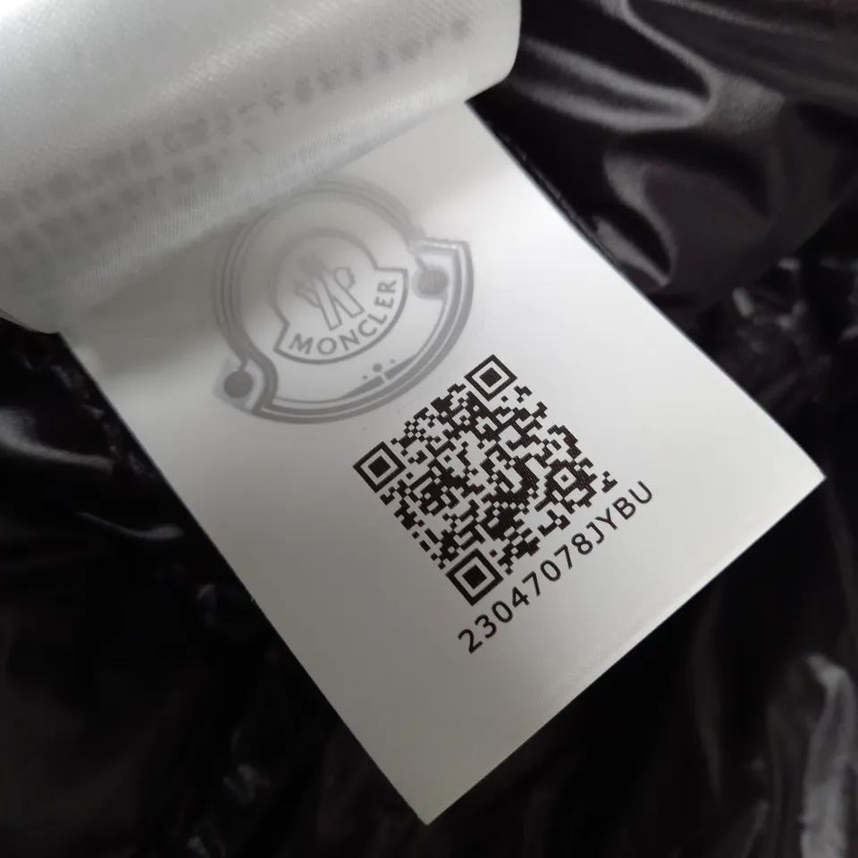 MONCLER SHINNY PADDED JACKET WITH HOOD - SIZE 1 