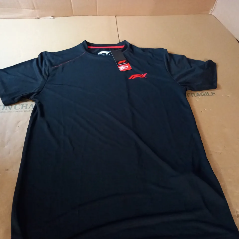 FORMULA 1 BLACK TECH TEE - M