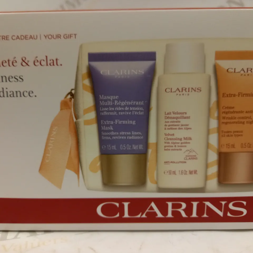 CLARINS PARIS GIFT SET FIRMNESS & RADIANCE INCLUDING EXTRA FIRMING MASK 15ML, VELVET CLEANSING MILK 50ML, EXTRA FIRMING NUIT 15ML