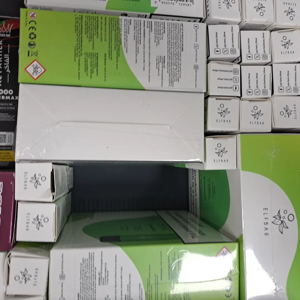 APPROXIMATELY 25 ASSORTED E-CIGARETTE AND VAPE ITEMS TO INCLUDE CROWN BAR, LOST MARY, ELFBAR, ETC