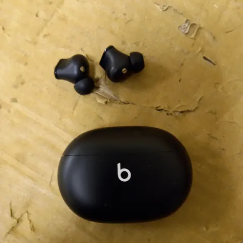 BEATS STUDIO BUDS BLACK