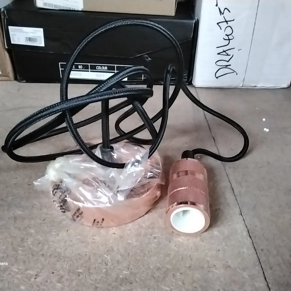SINGLE SUSPENSION PENDANT FITTING, COPPER FINISH