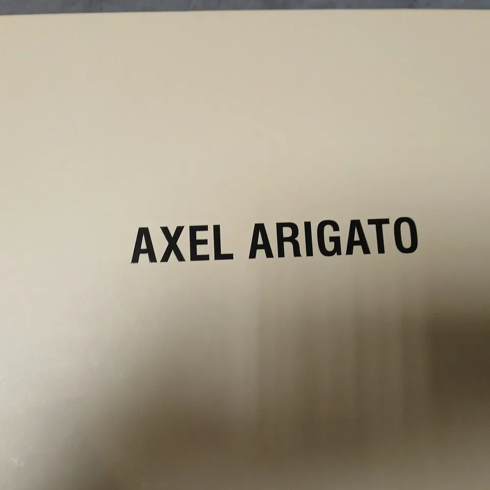 BOXED UK11 AXEL ARIGATO CLEAN 90 SNEAKER – LIGHT TAUPE