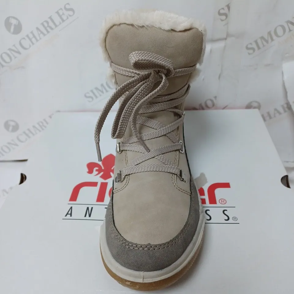 BOXED RIEKER ANTISTRESS WARM HIKING BOOTS, CREAM - SIZE 5