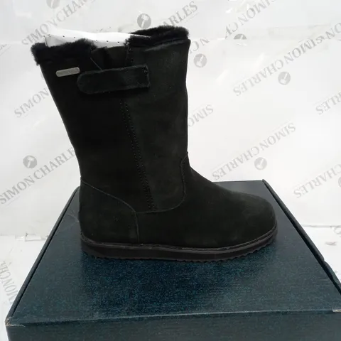 BOXED EMU AUSTRAILIA ELECTRA BOOTS, BLACK - SIZE 5