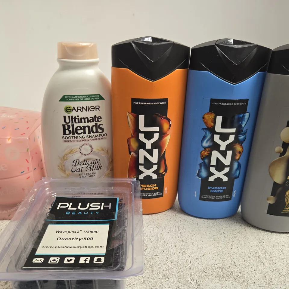 APPROX 12 ASSORTED BEAUTY PRODUCTS TO INCLUDE SUNDAE BODY WHIP, GARNIER SHAMPOO, LYNX BODY WASH, ETC 