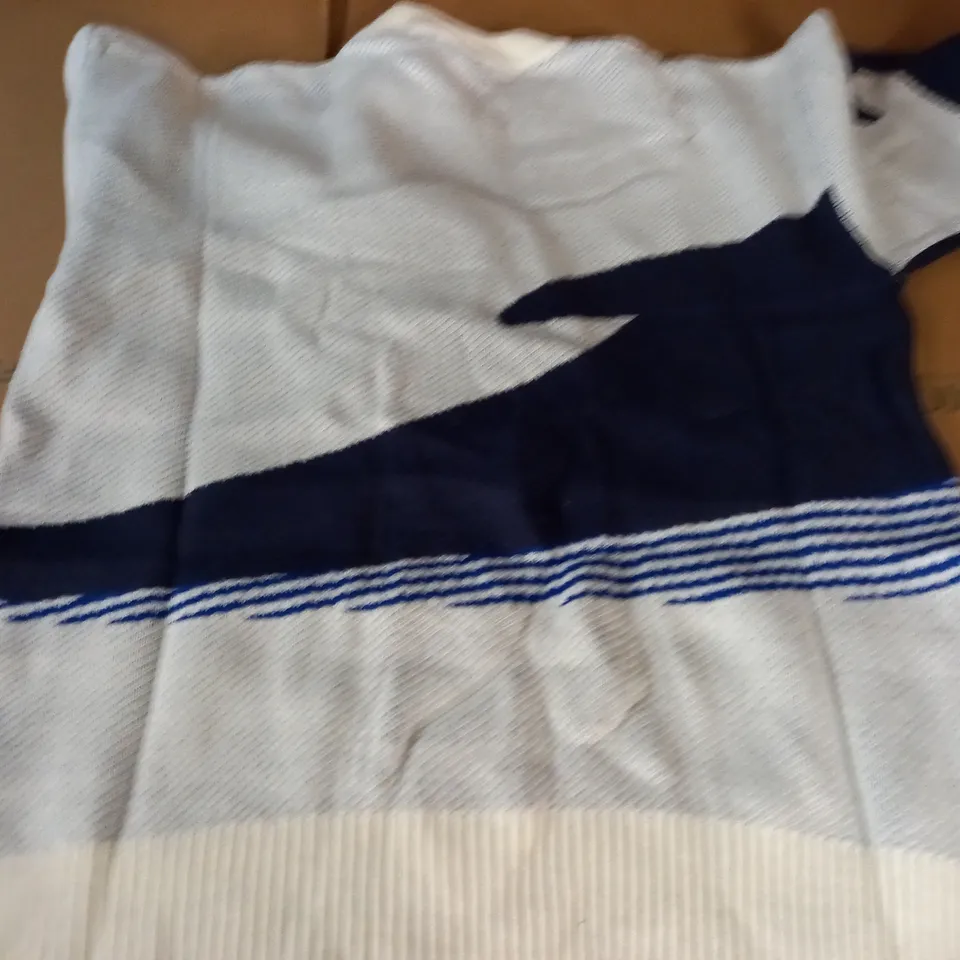 AELFRIC EDEN WHALE THEMED JUMPER - M
