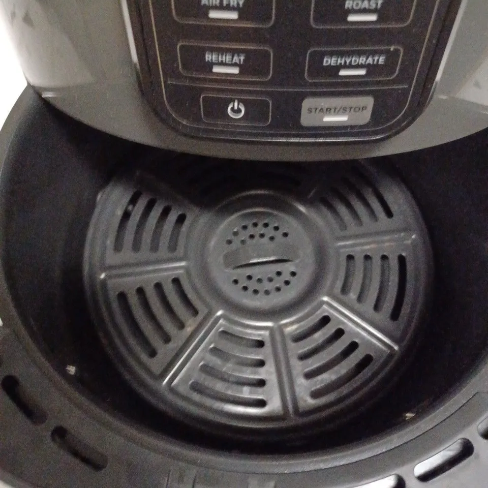 NINJA AIR FRYER 3.8L AF100UK