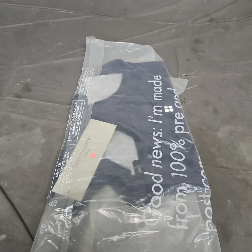 SWEATY BETTY STAMINA WORKOUT BRA NAVY BLUE – SIZE L