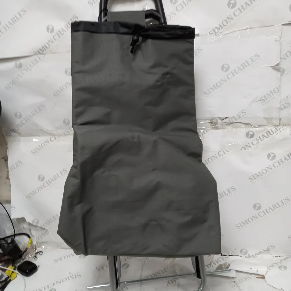 BOXED L&L INSULATED SHOPPING TROLLEY IN GREY