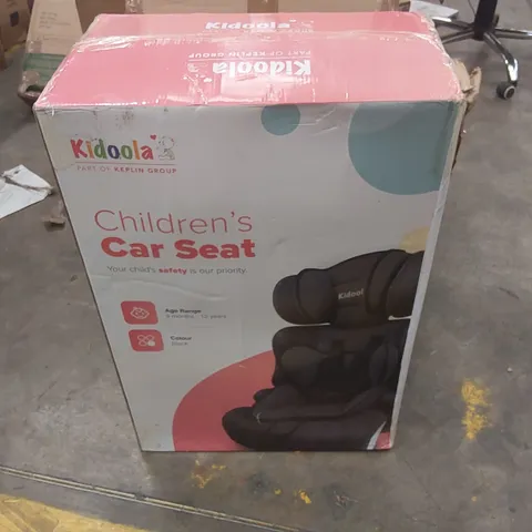 BOXED KIDOOLA CHILDREN'S CAR SEAT