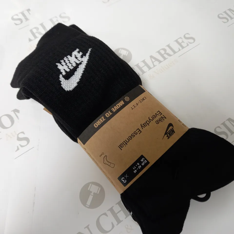 NIKE EVERYDAY ESSENTIAL DRI-FIT SOCKS IN BLACK - 3 PAIRS - UK 8-11
