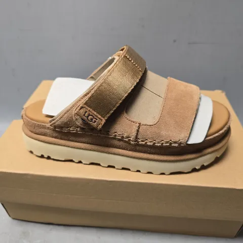 BOXED UGG GOLDENSTAR GLIDE UK 5 