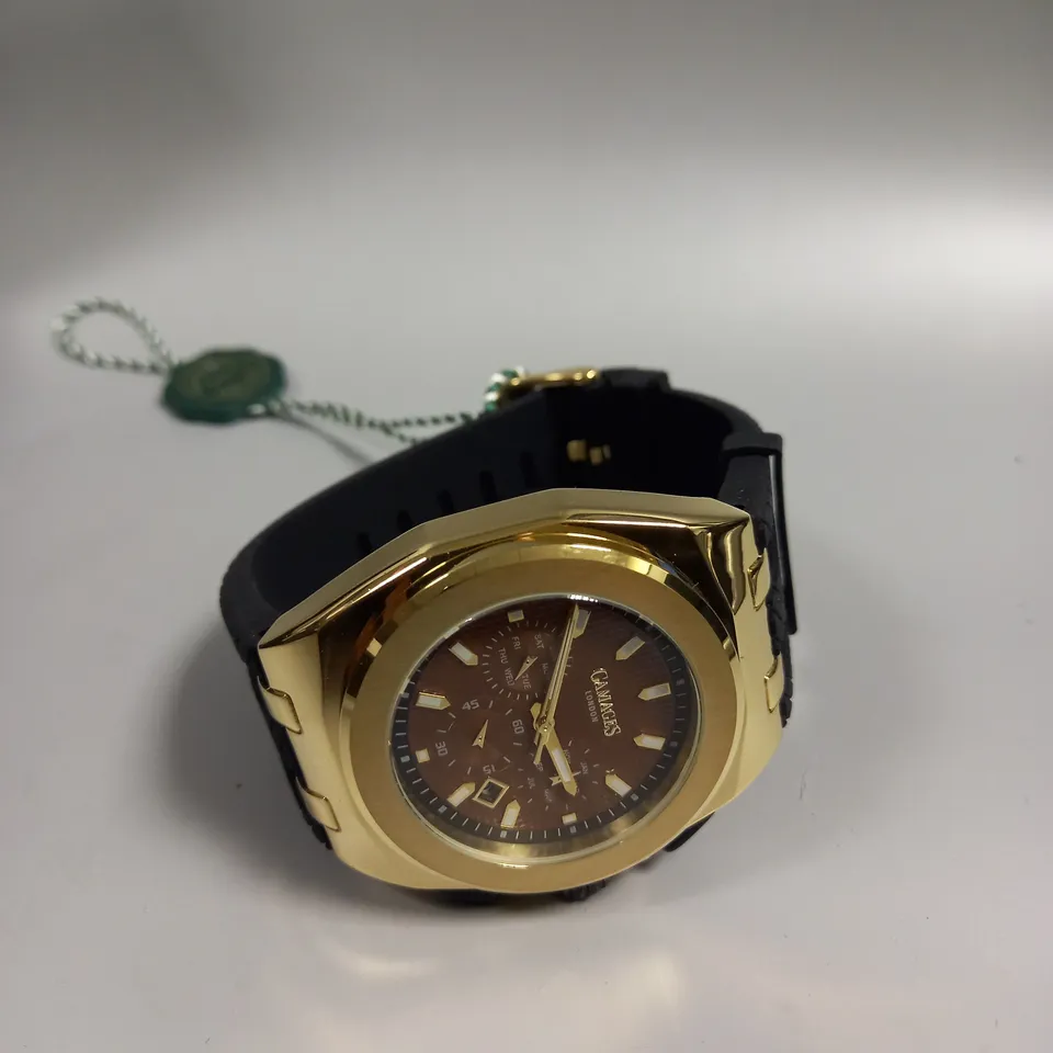 BOXED GAMAGES COMMANDER GOLD COLOUR CASE RUBBER STRAP WATCH 