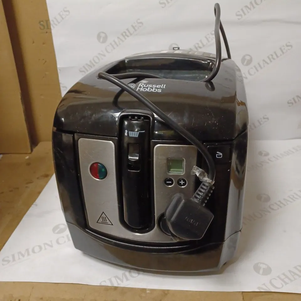 RUSSELL HOBBS DIGITAL DEEP FRYER