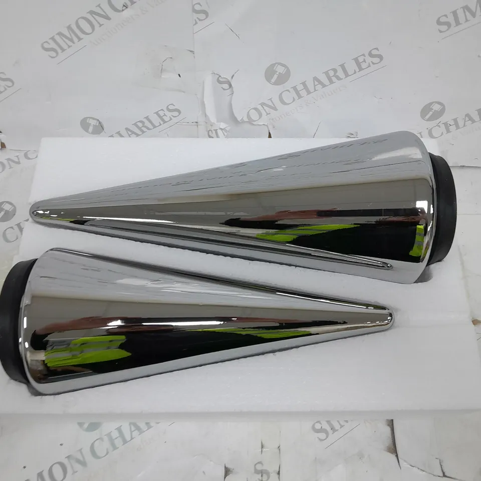 BOXED KELLY HOPPEN SET OF 2 INDOOR/OUTDOOR PRELIT GLASS DECOR - REFLECTIVE CONES