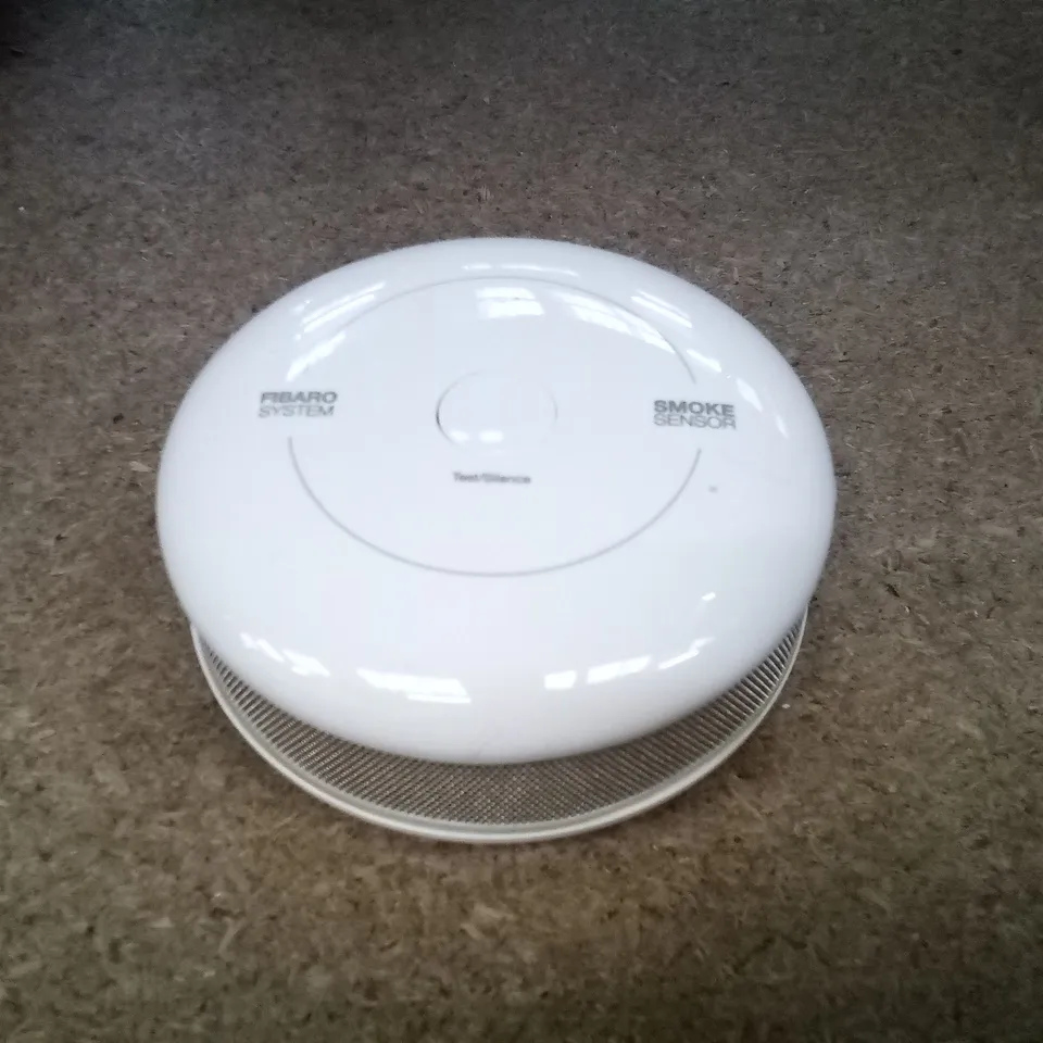 BOXED FIBARO SMOKE SENSOR