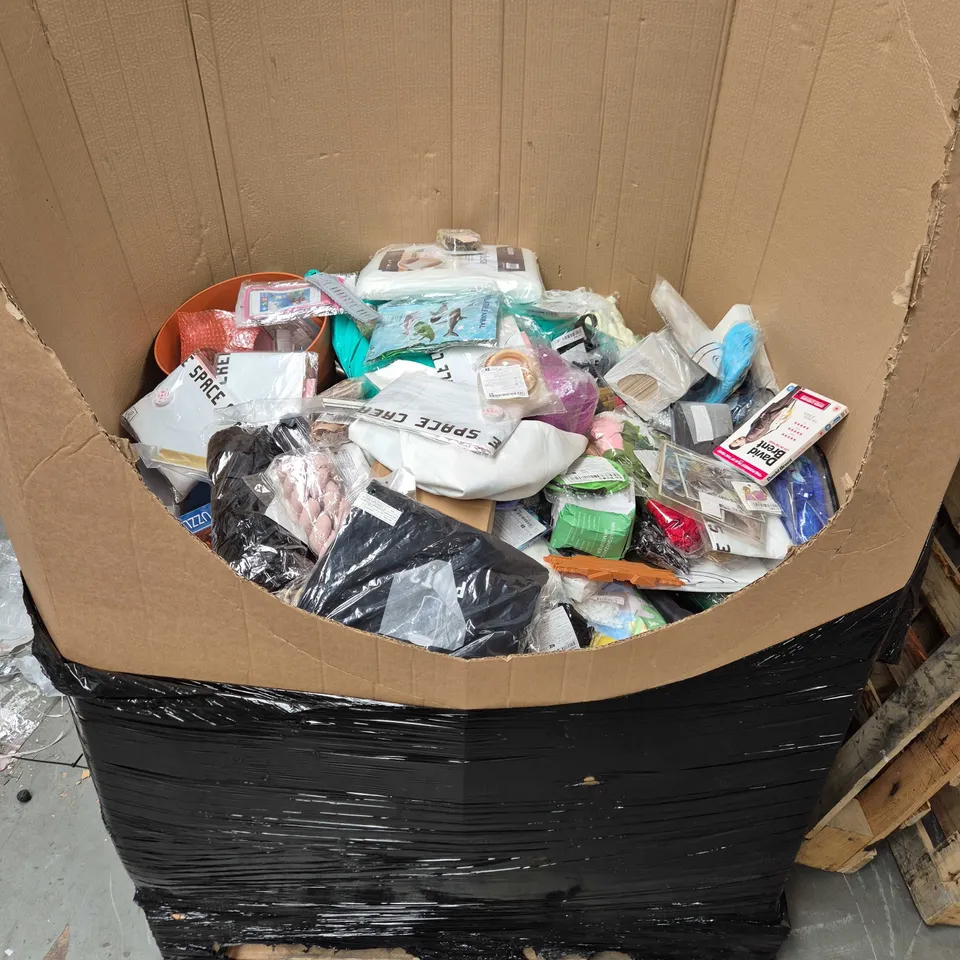 PALLET OF LARGE QUANTITY OF ASSORTED ITEMS TO INCLUDE RUG UNDERLAY, INFLATABLE CROCODILE, INVISI NANO TAPE, ETC