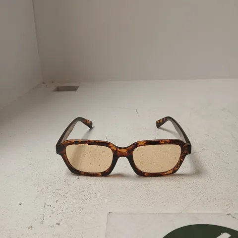 MELLER SUNGLASSES – TORTOISESHELL FRAME (BOXED)