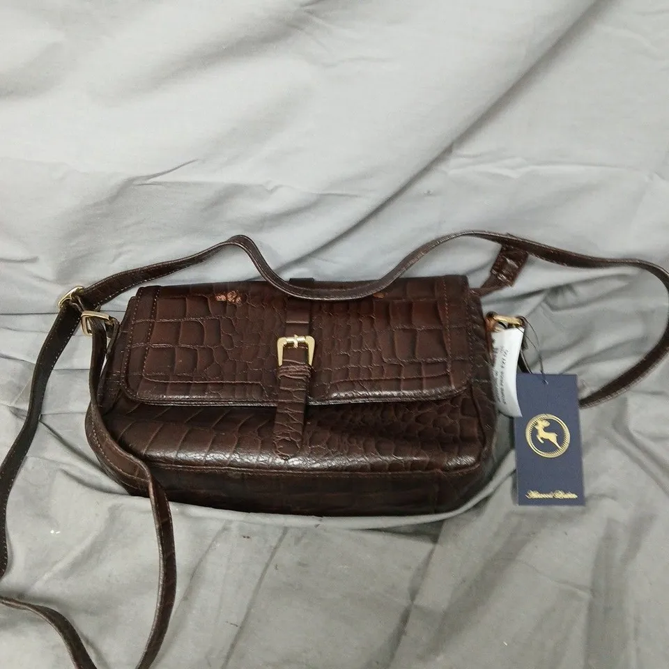 ASHWOOD LEATHER SHOULDER BAG