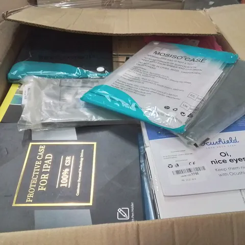 PALLET CONTAINING A LARGE QUANTITY OF TABLET CASES AND SCREEN PROTECTORS