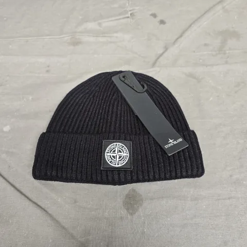 STONE ISLAND BEANIE HAT